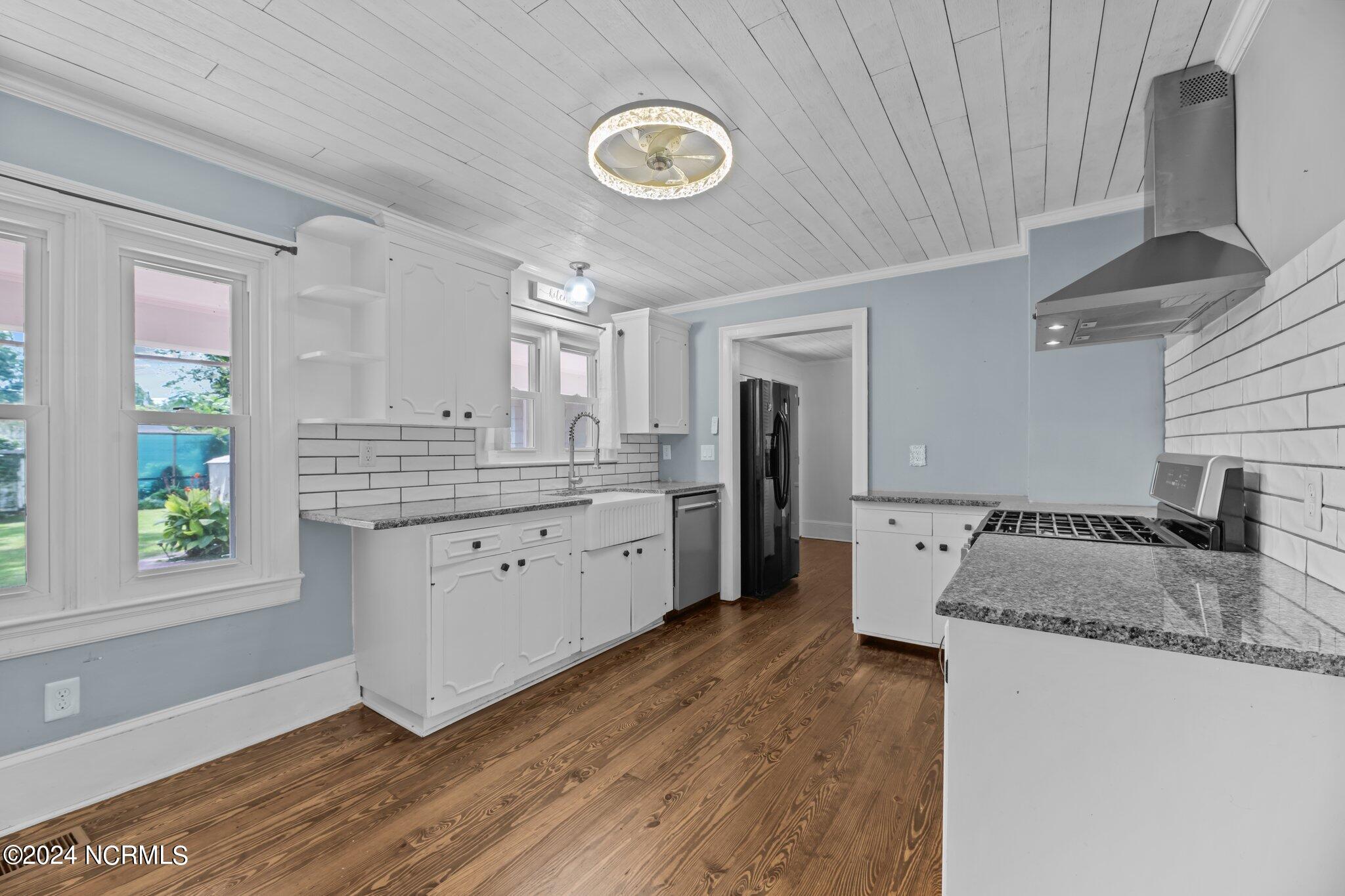 1807 Tryon Road New Bern, NC 28560 - Photo 7 of 33 CCARE