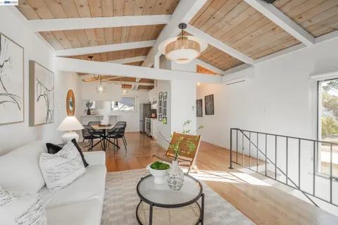 $960,900 | 148 Ridgeway Avenue, Fairfax, CA 94930