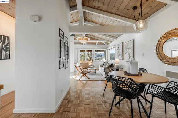 $960,900 | 148 Ridgeway Avenue, Fairfax, CA 94930