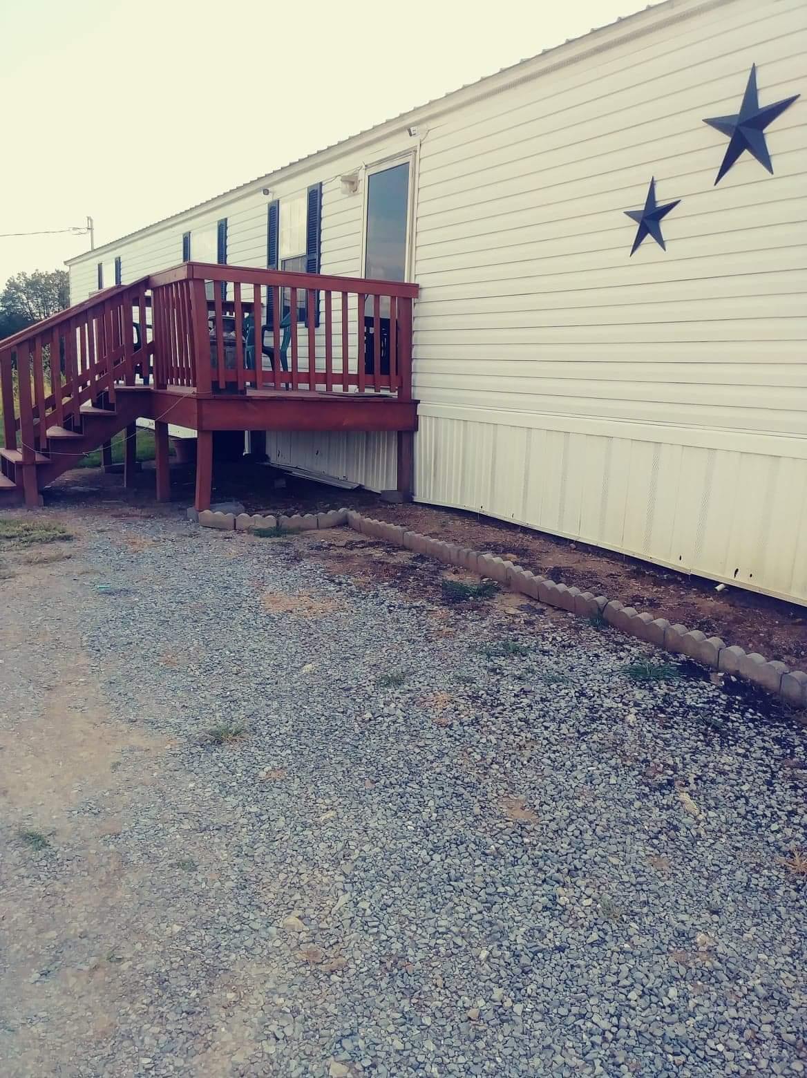 1565 Delta Valley Road Greeneville, TN 37745 - Photo 4 of 26 received_1332954657095916