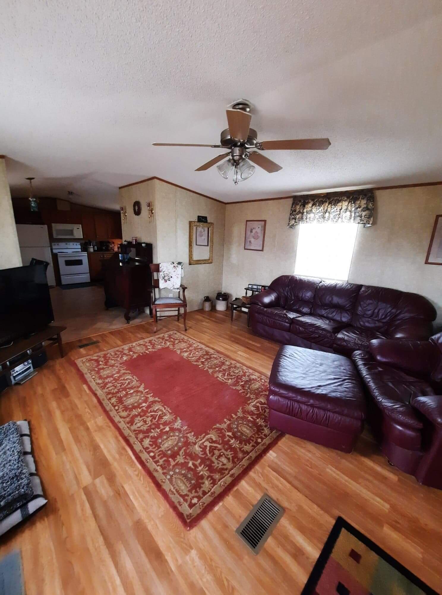 1565 Delta Valley Road Greeneville, TN 37745 - Photo 8 of 26 received_787850078486780