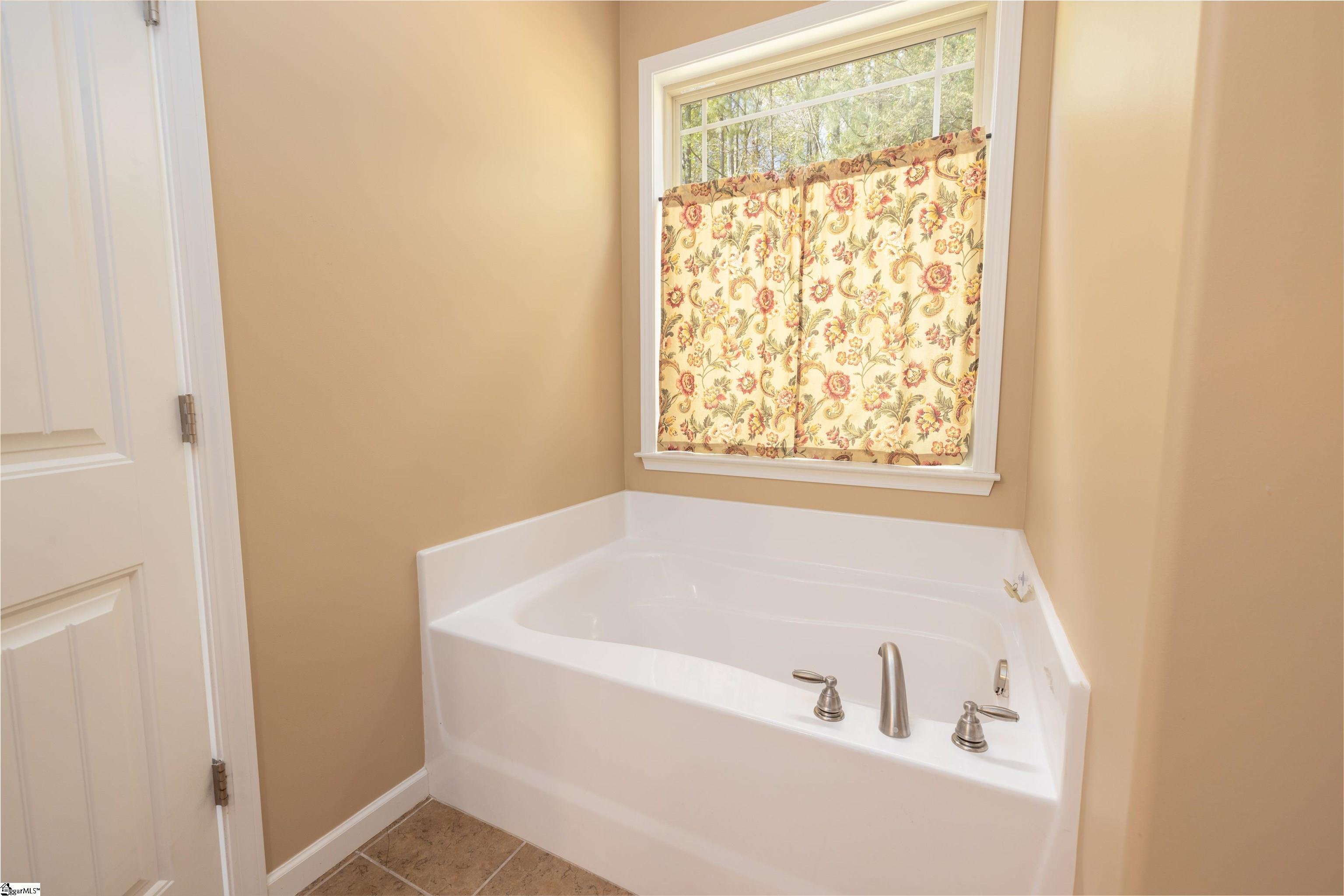 443 Copperstone Drive Seneca, SC 29678 - Photo 14 of 28