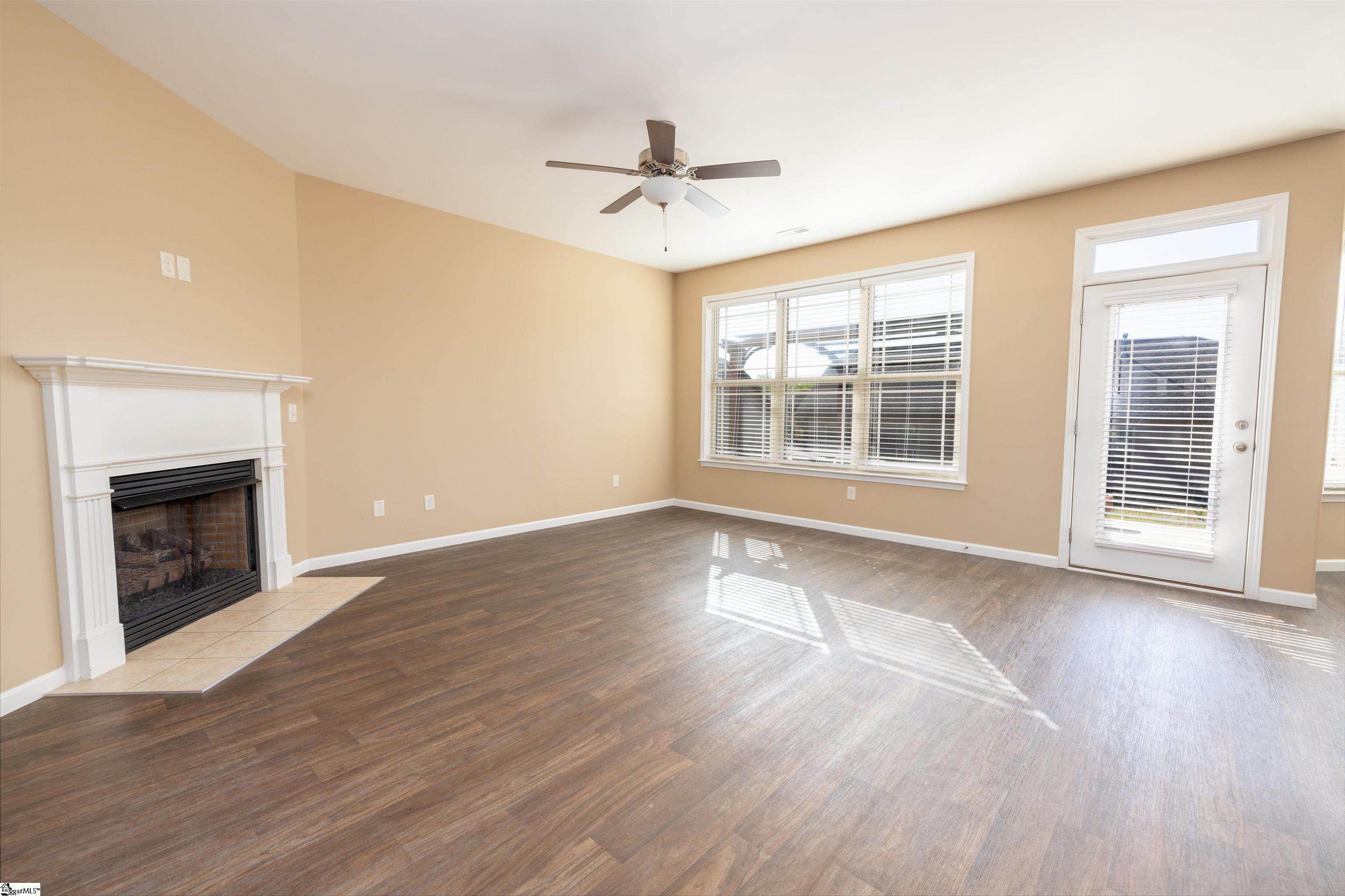 443 Copperstone Drive Seneca, SC 29678 - Photo 6 of 28