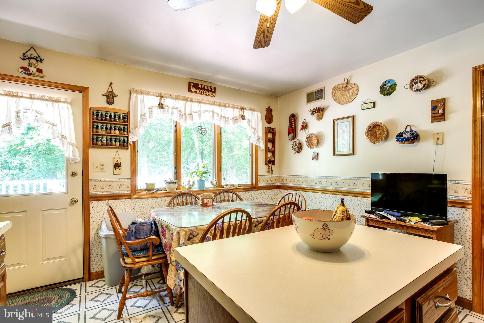 3784 Roop Road New Windsor, MD 21776 - Photo 11 of 49 Kitchen