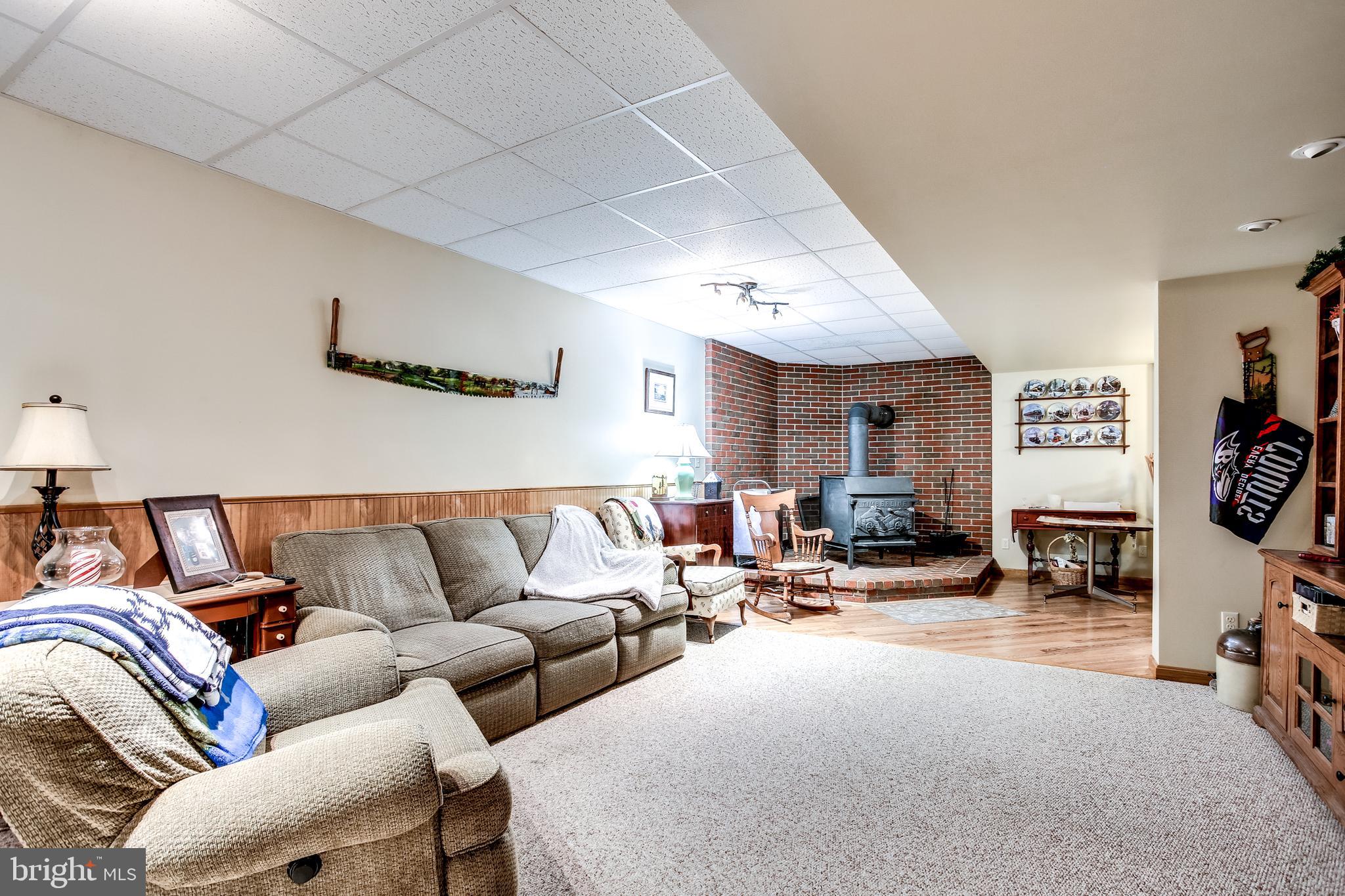 3784 Roop Road New Windsor, MD 21776 - Photo 26 of 49 Family room
