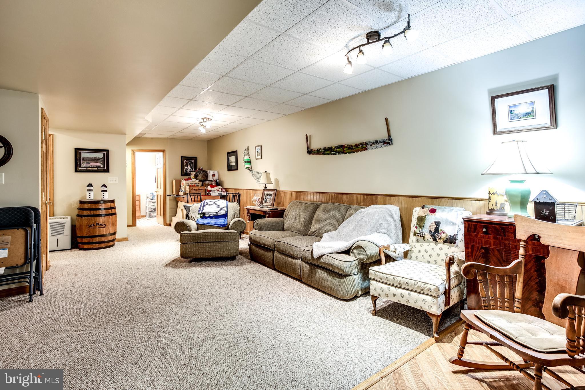 3784 Roop Road New Windsor, MD 21776 - Photo 27 of 49 Family room