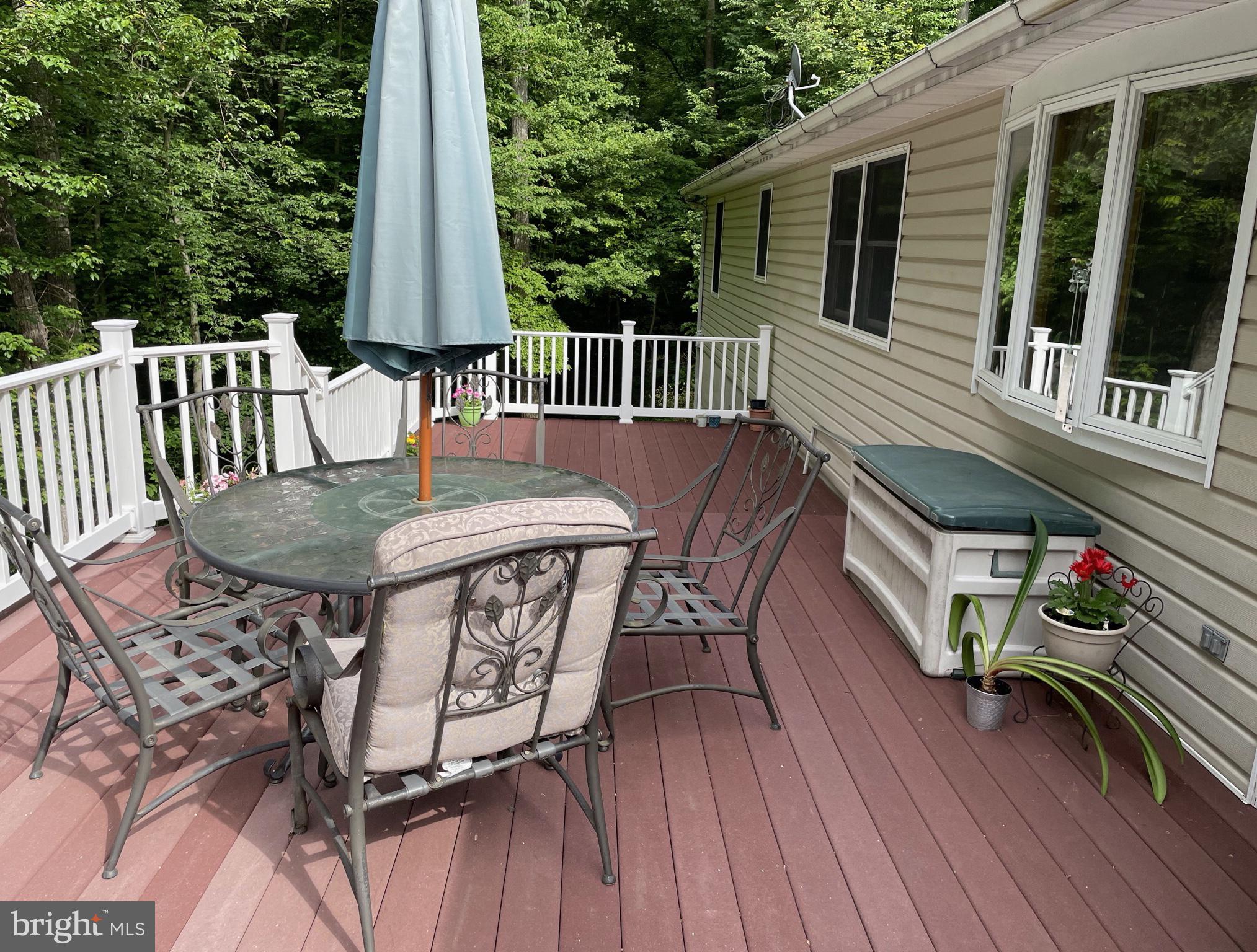 3784 Roop Road New Windsor, MD 21776 - Photo 35 of 49 Deck off kitchen