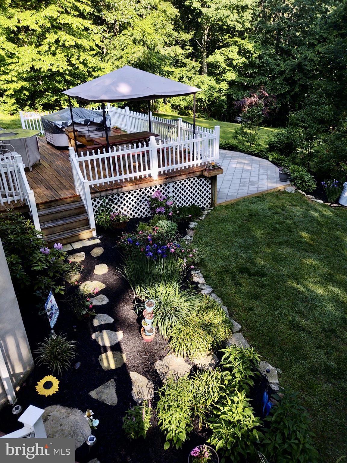 3784 Roop Road New Windsor, MD 21776 - Photo 39 of 49 View from side deck