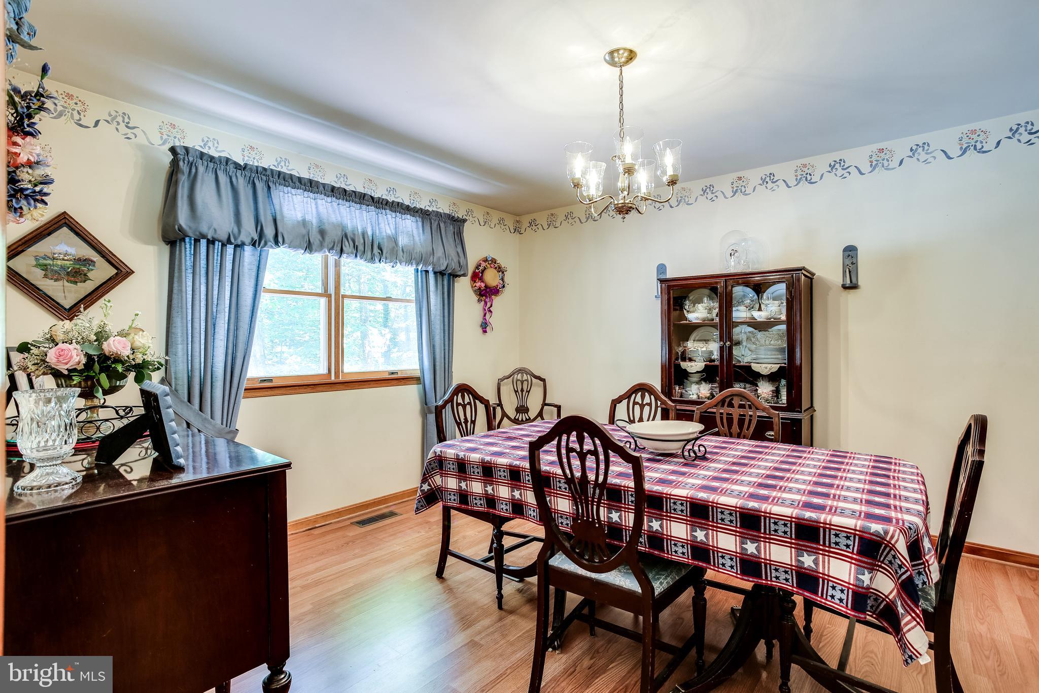 3784 Roop Road New Windsor, MD 21776 - Photo 6 of 49 dining room