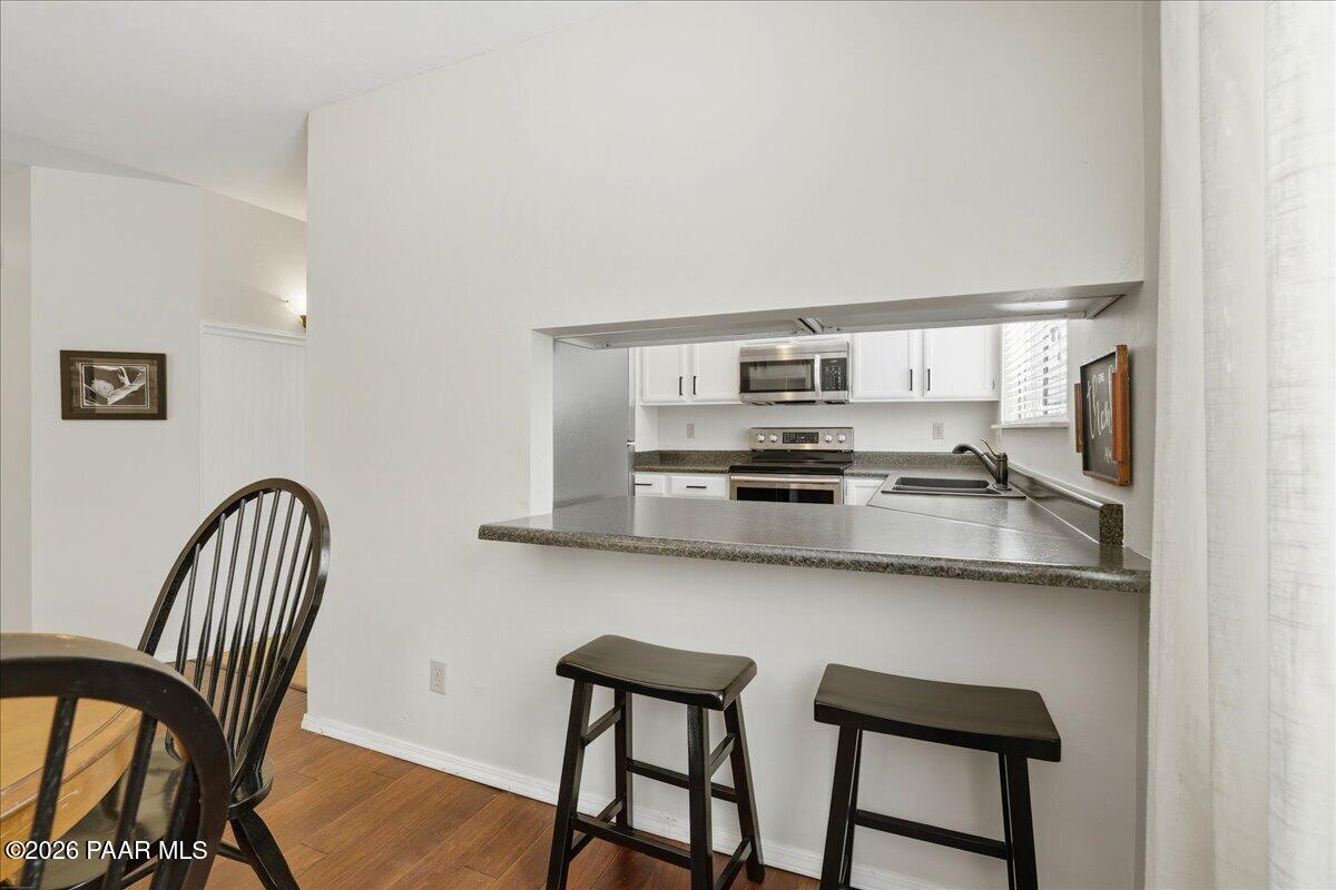 900 Old Stage Road Prescott, AZ 86303 - Photo 9 of 28 09-Kitchen