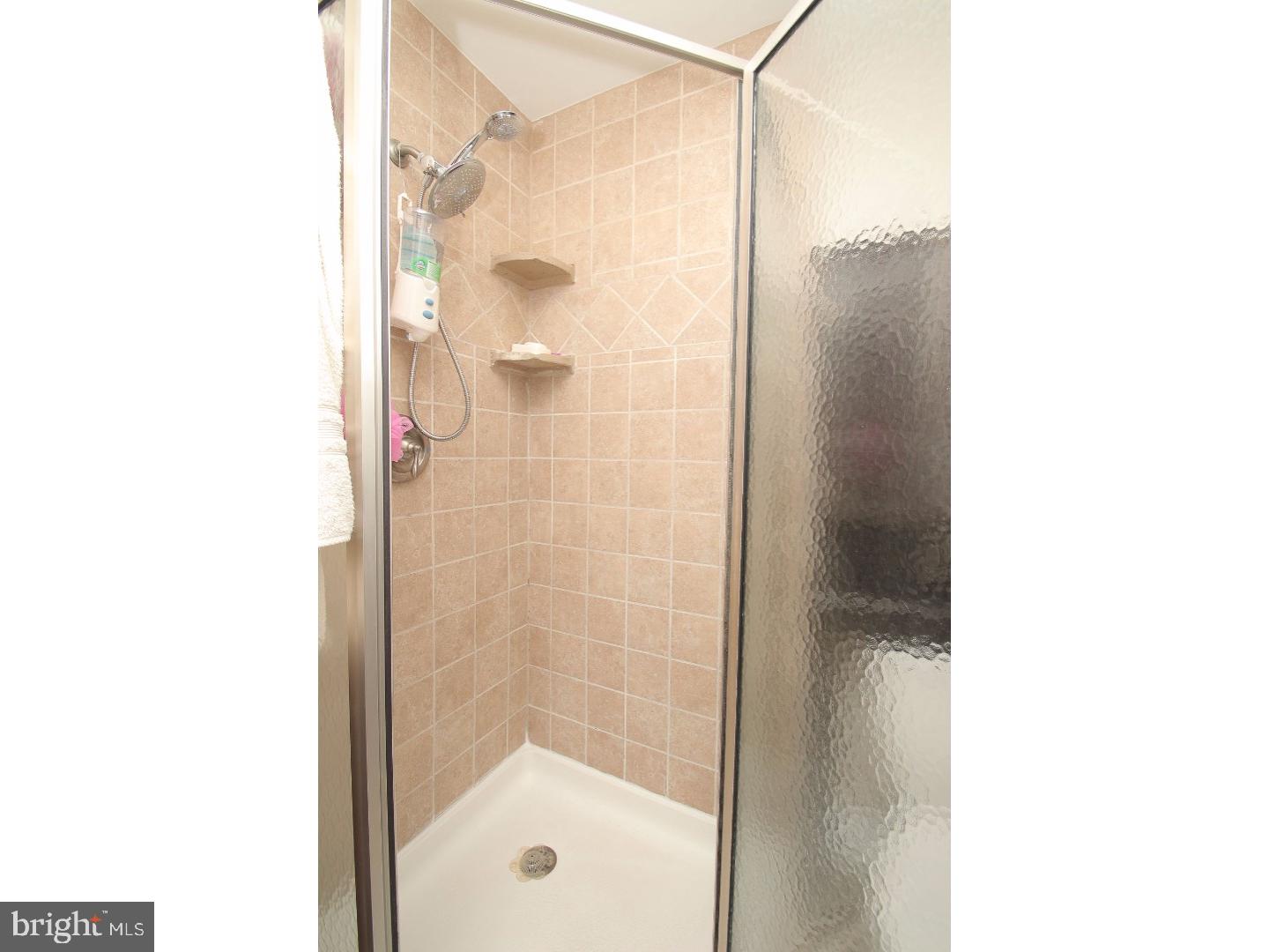 1555 Sinkler Road Warminster, PA 18974 - Photo 19 of 25 Gallery Image 19