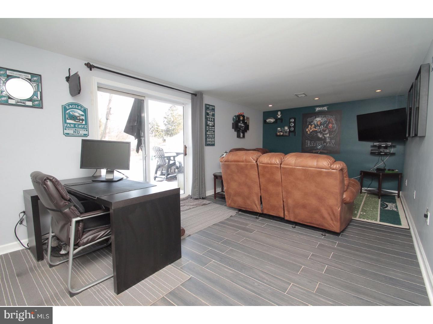 1555 Sinkler Road Warminster, PA 18974 - Photo 2 of 25 Gallery Image 2
