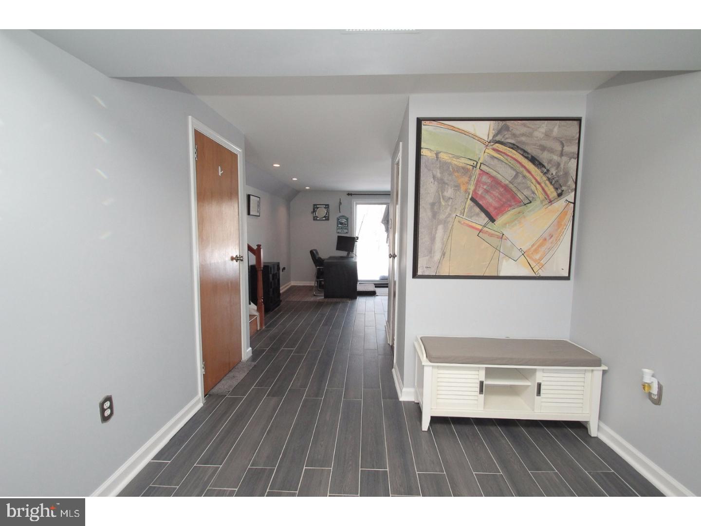 1555 Sinkler Road Warminster, PA 18974 - Photo 6 of 25 Gallery Image 6