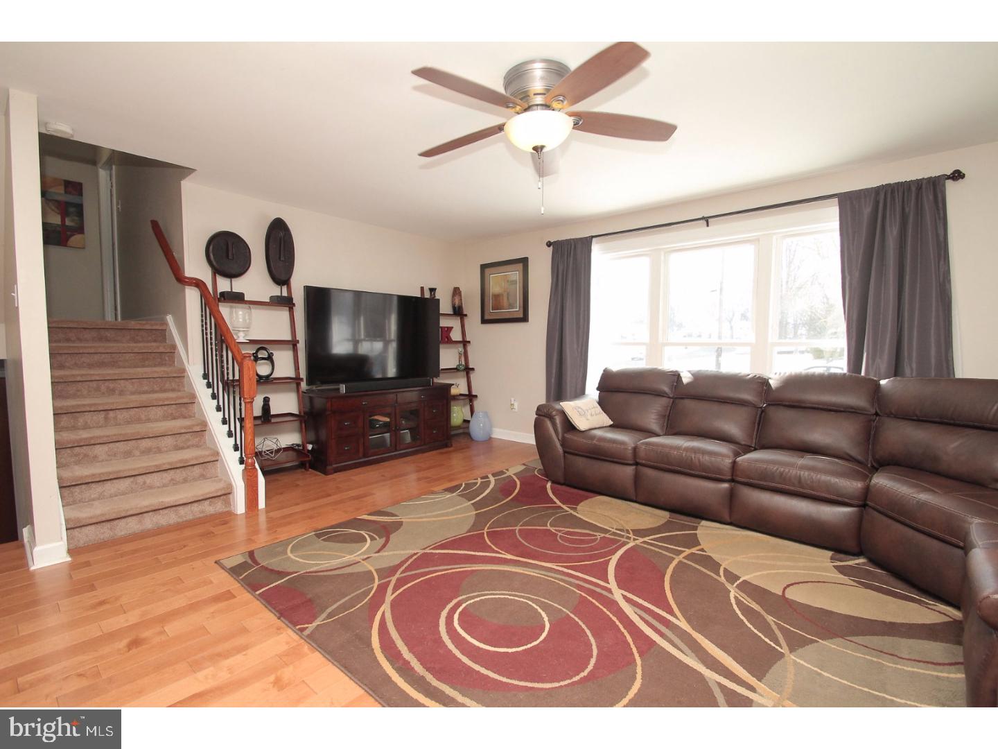 1555 Sinkler Road Warminster, PA 18974 - Photo 9 of 25 Gallery Image 9