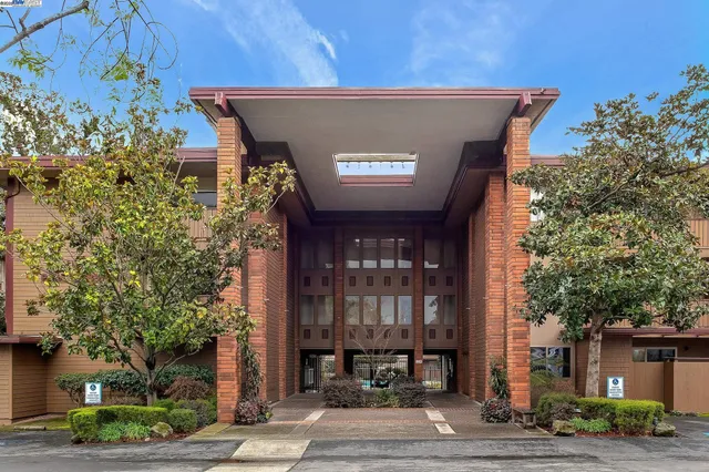 $479,888 | 1321 Webster Street, Unit D116, Alameda, CA 94501