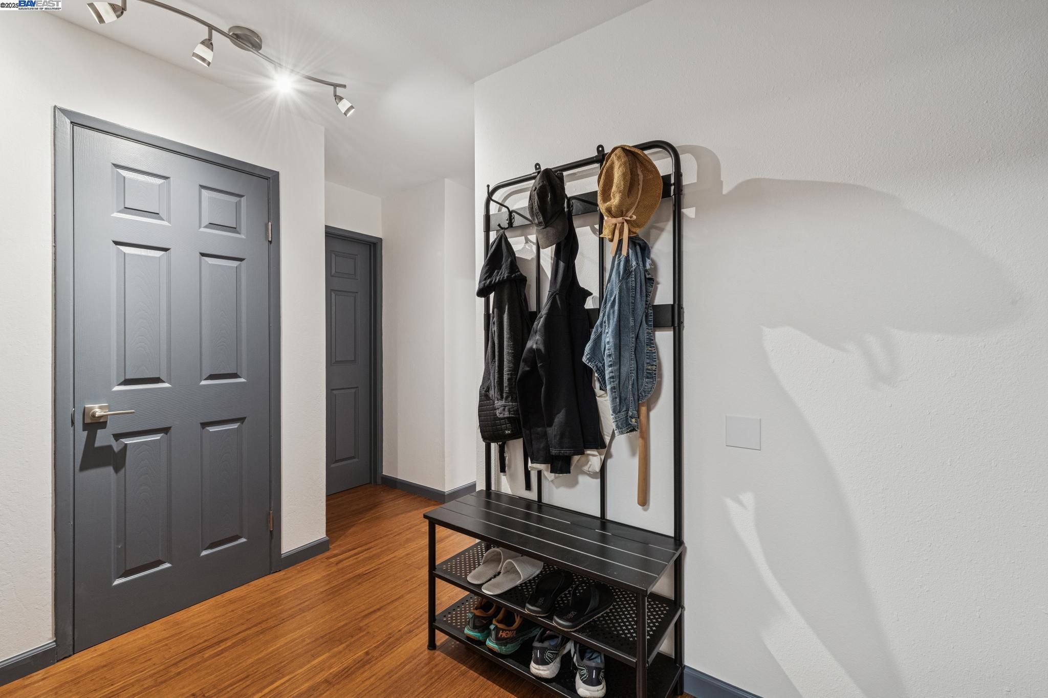 1321 Webster Street, Unit D116 Alameda, CA 94501 - Photo 3 of 26