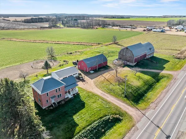 $422,900 | 10671 State Highway, Marshfield, WI 54449