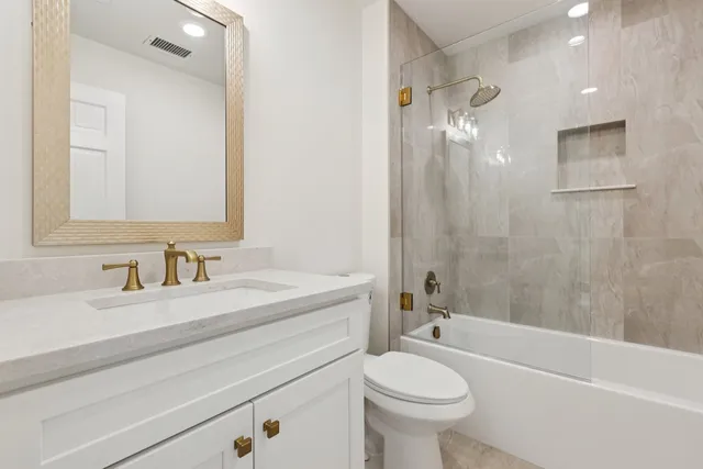 $2,795,000 | 2430 Dorina Drive, Northfield, IL 60093