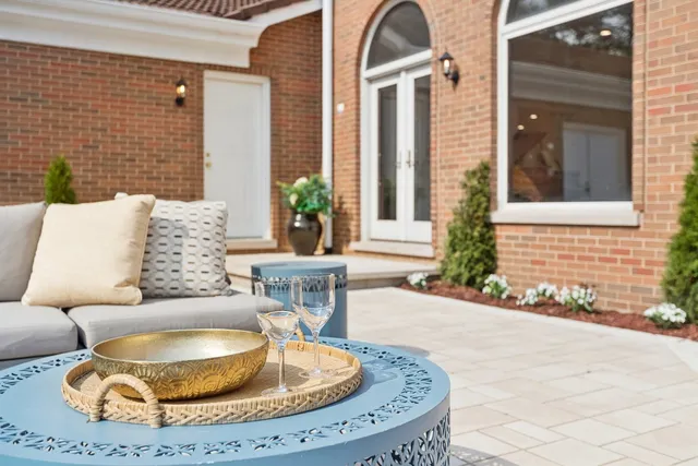 $2,795,000 | 2430 Dorina Drive, Northfield, IL 60093