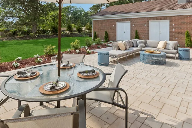 $2,795,000 | 2430 Dorina Drive, Northfield, IL 60093