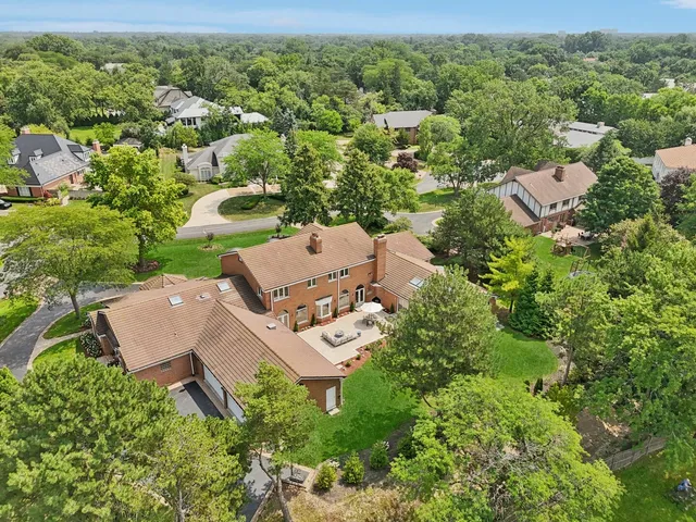 $2,795,000 | 2430 Dorina Drive, Northfield, IL 60093