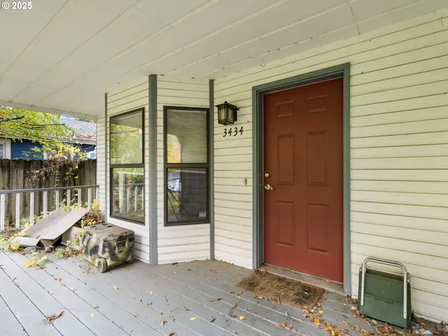 $420,000 | 3434 Southeast Rockwood Street, Milwaukie, OR 97222