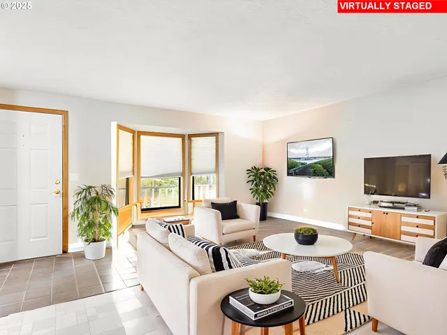 $420,000 | 3434 Southeast Rockwood Street, Milwaukie, OR 97222