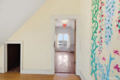 $688,000 | 120 Holladay Avenue, San Francisco, CA 94110