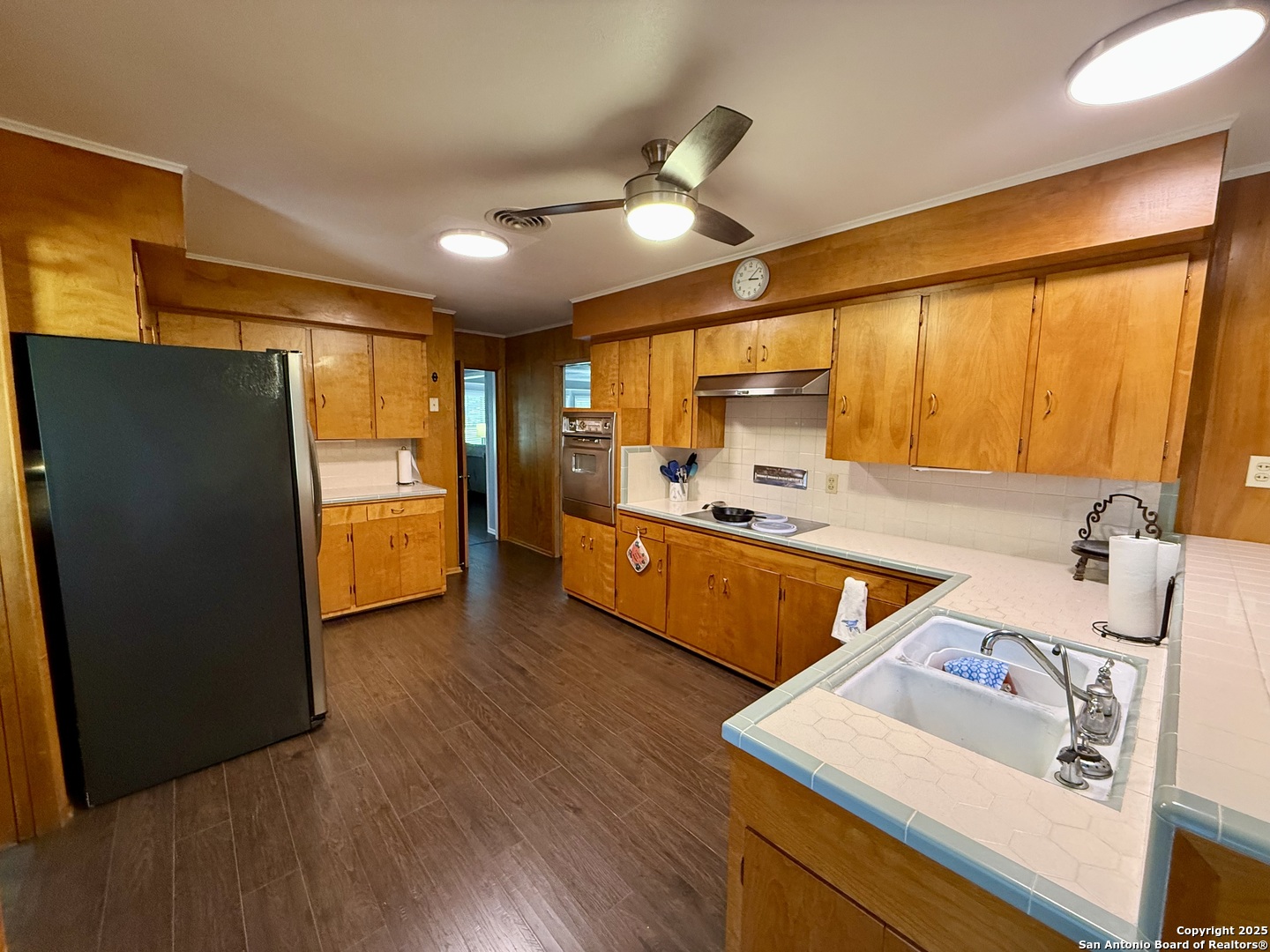 803 Leland Street Kenedy, TX 78119 - Photo 22 of 35