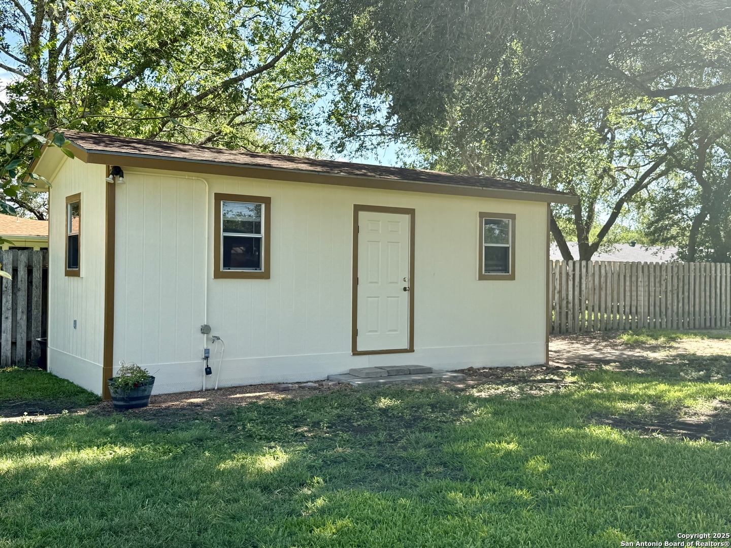 803 Leland Street Kenedy, TX 78119 - Photo 34 of 35