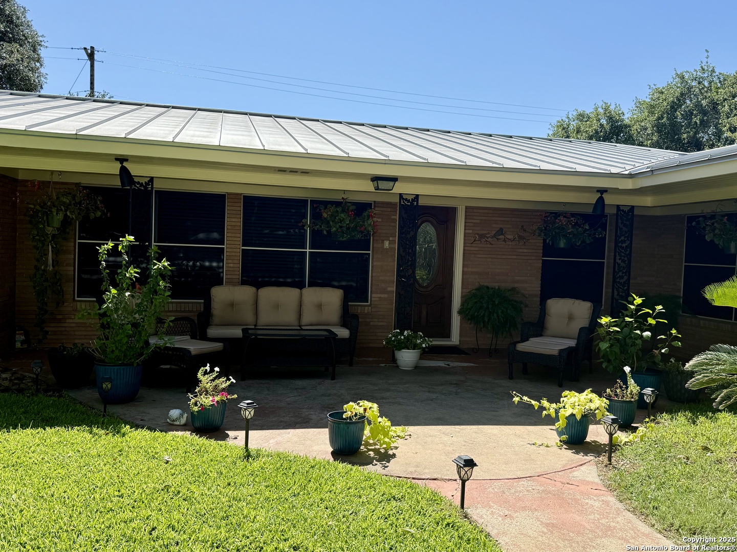 803 Leland Street Kenedy, TX 78119 - Photo 6 of 35