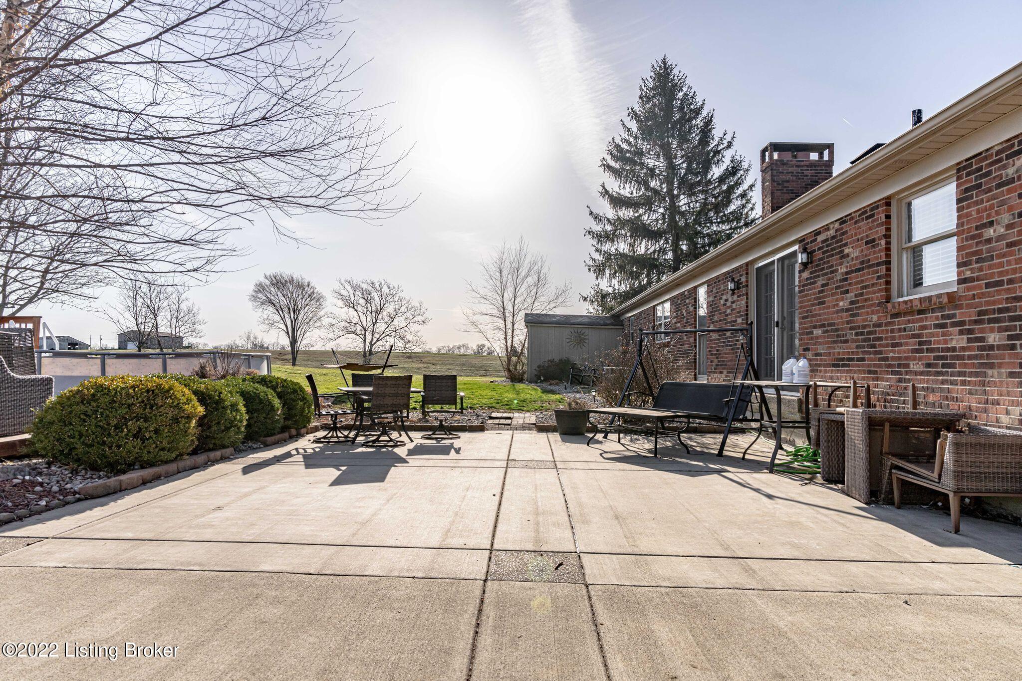 3840 Sulphur Road Sulphur, KY 40070 - Photo 32 of 41 Patio