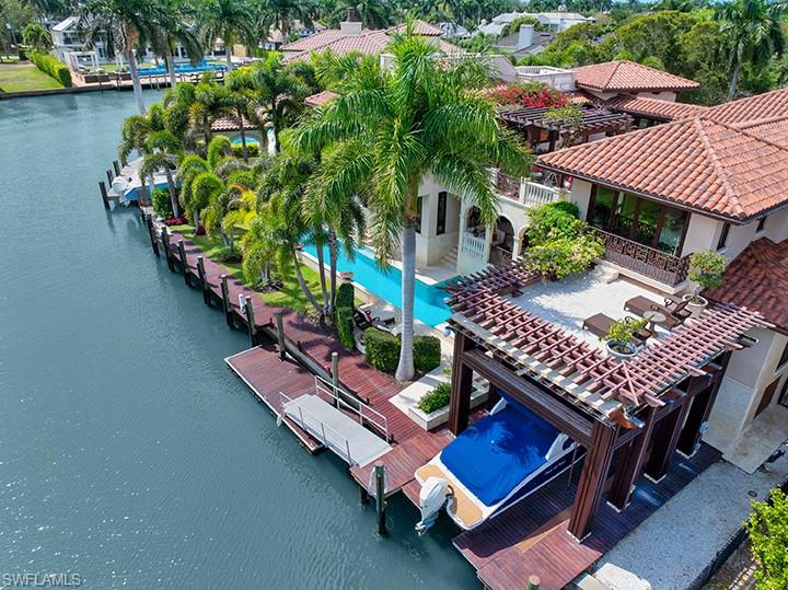 2233 Forrest Lane Naples, FL 34102 - Photo 2 of 49