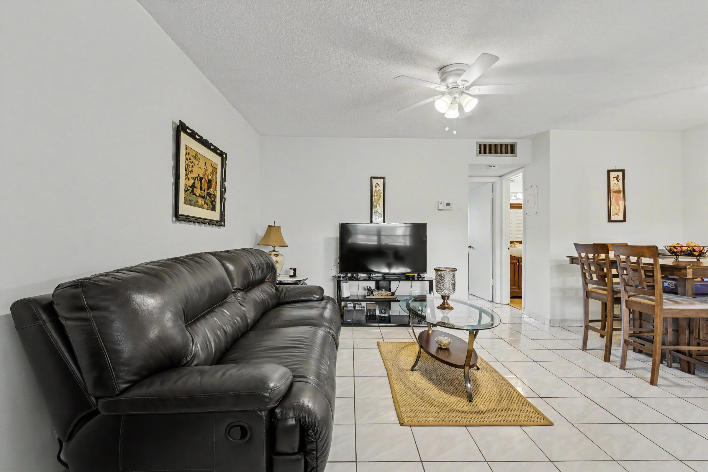 5300 Washington Street, Unit E208 Hollywood, FL 33021 - Photo 8 of 52 5300-8