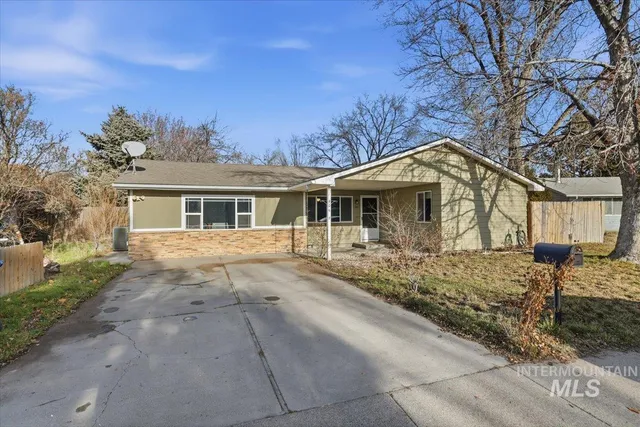 $345,000 | 406 West 4th St Mountain North, Mountain Home, ID 83647