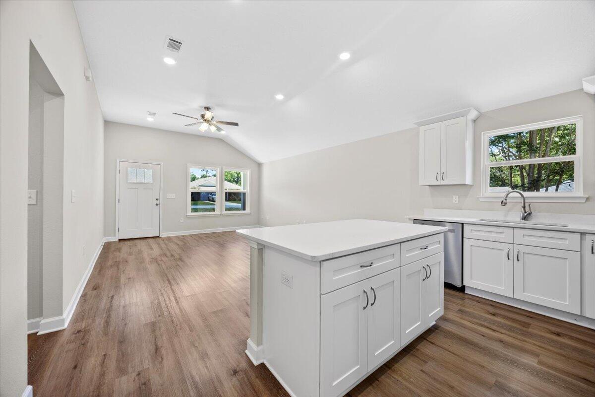 3158 Chestnut Street Crestview, FL 32539 - Photo 4 of 16 Dining Area