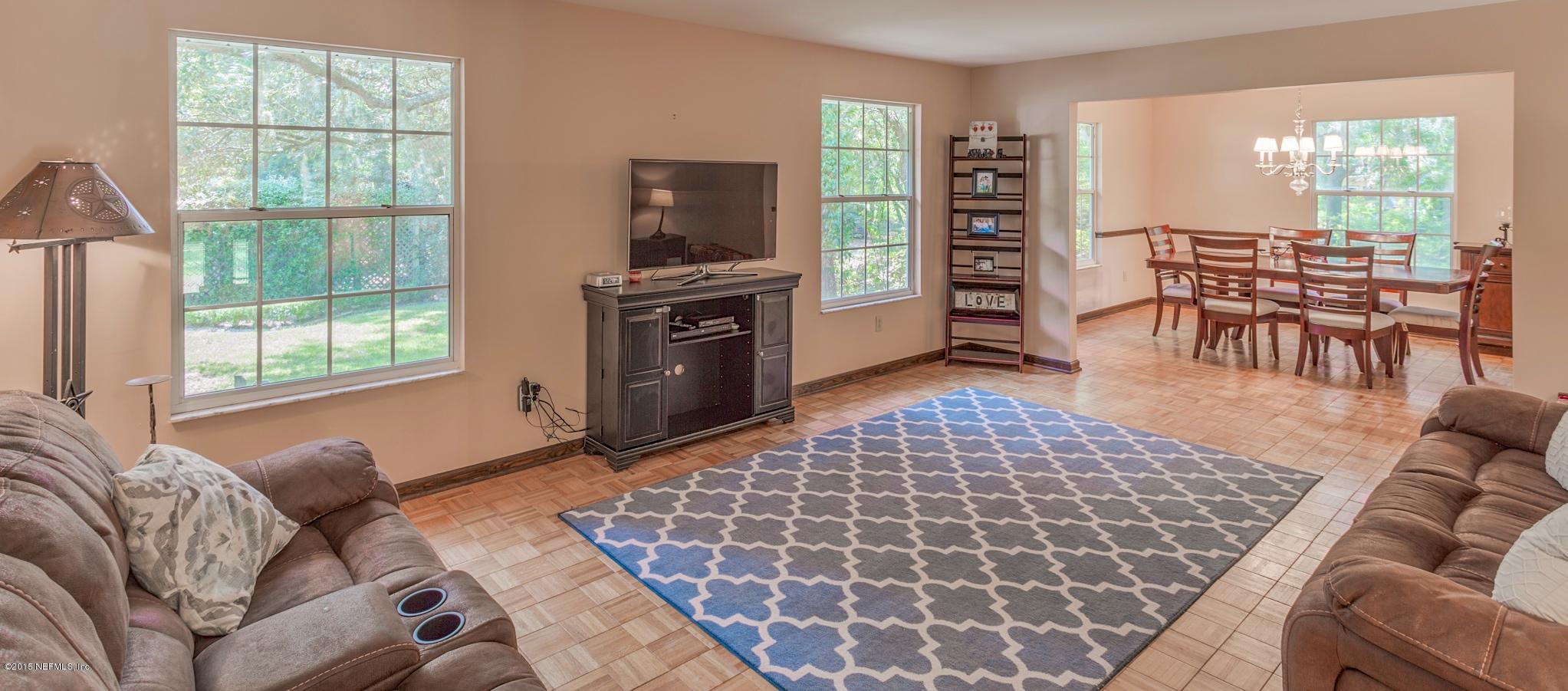 1590 Gately Road Jacksonville, FL 32225 - Photo 13 of 40 Living Room