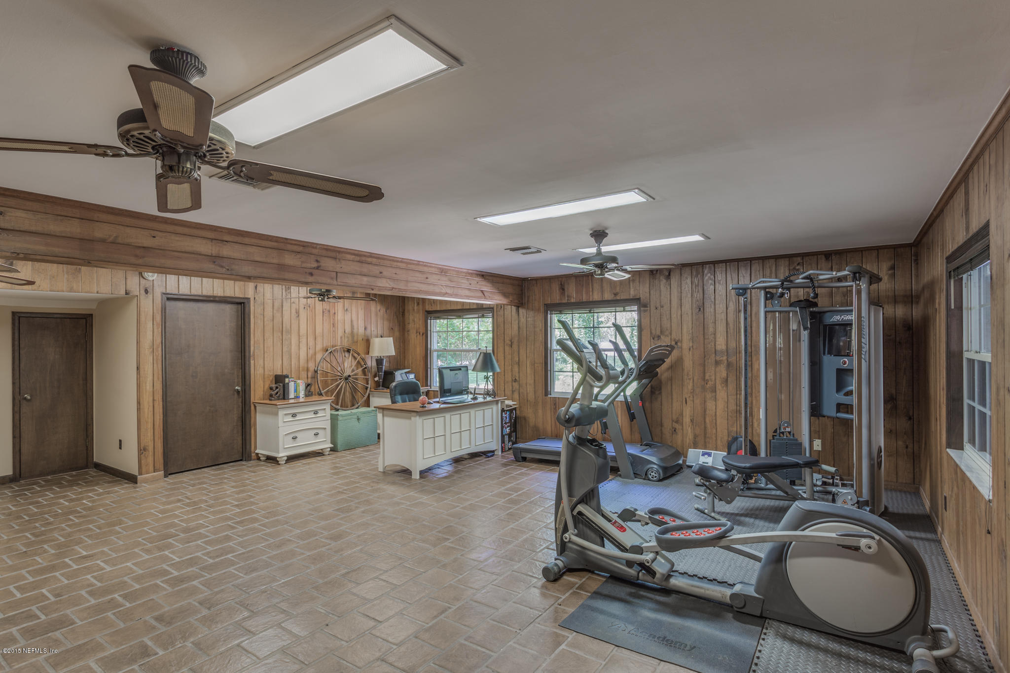 1590 Gately Road Jacksonville, FL 32225 - Photo 27 of 40 Huge Walk in Level Suite