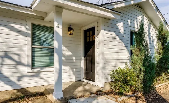 a view of a door of the house