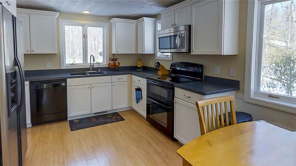 19 Mill Ridge Road Cumberland, ME 04021 - Photo 10 of 28 Photo