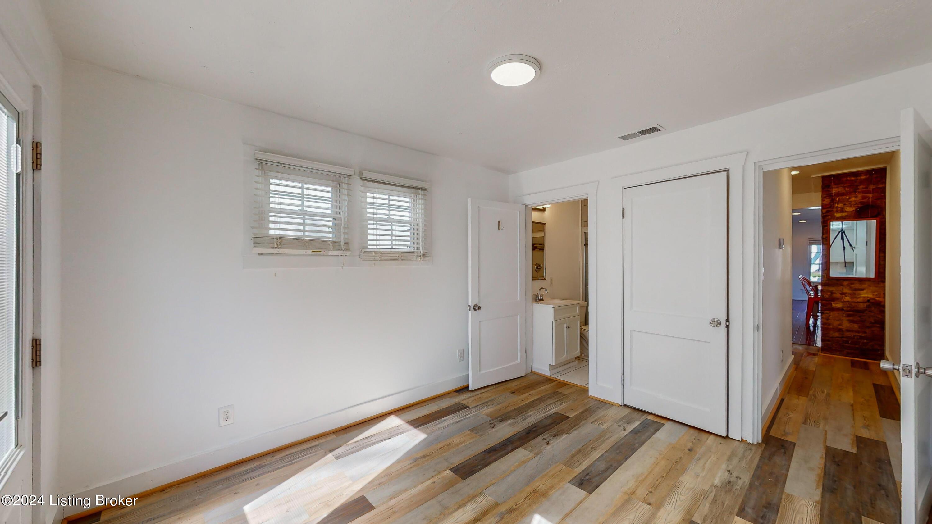 1138 Rammers Avenue Louisville, KY 40204 - Photo 29 of 43 1138-Rammers-Ave_029