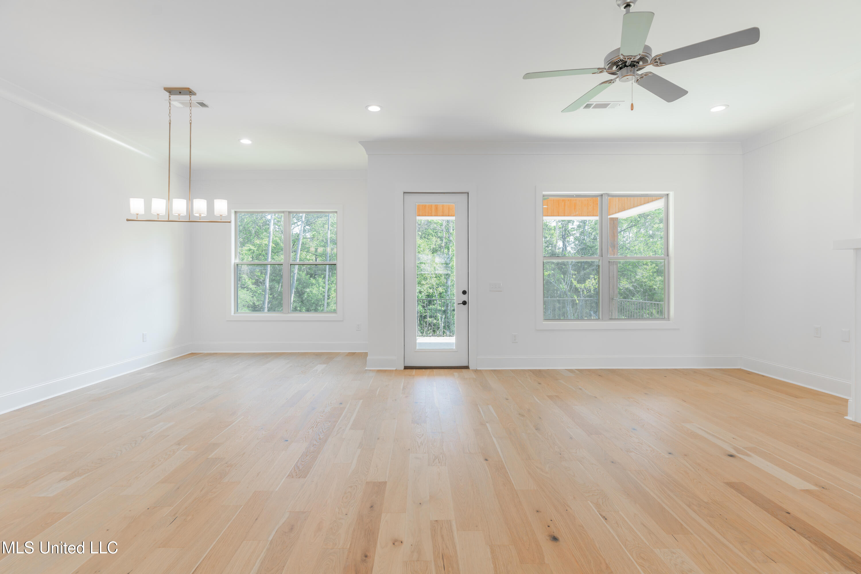 128 Catherine Boulevard Clinton, MS 39056 - Photo 11 of 80 11-LivingArea