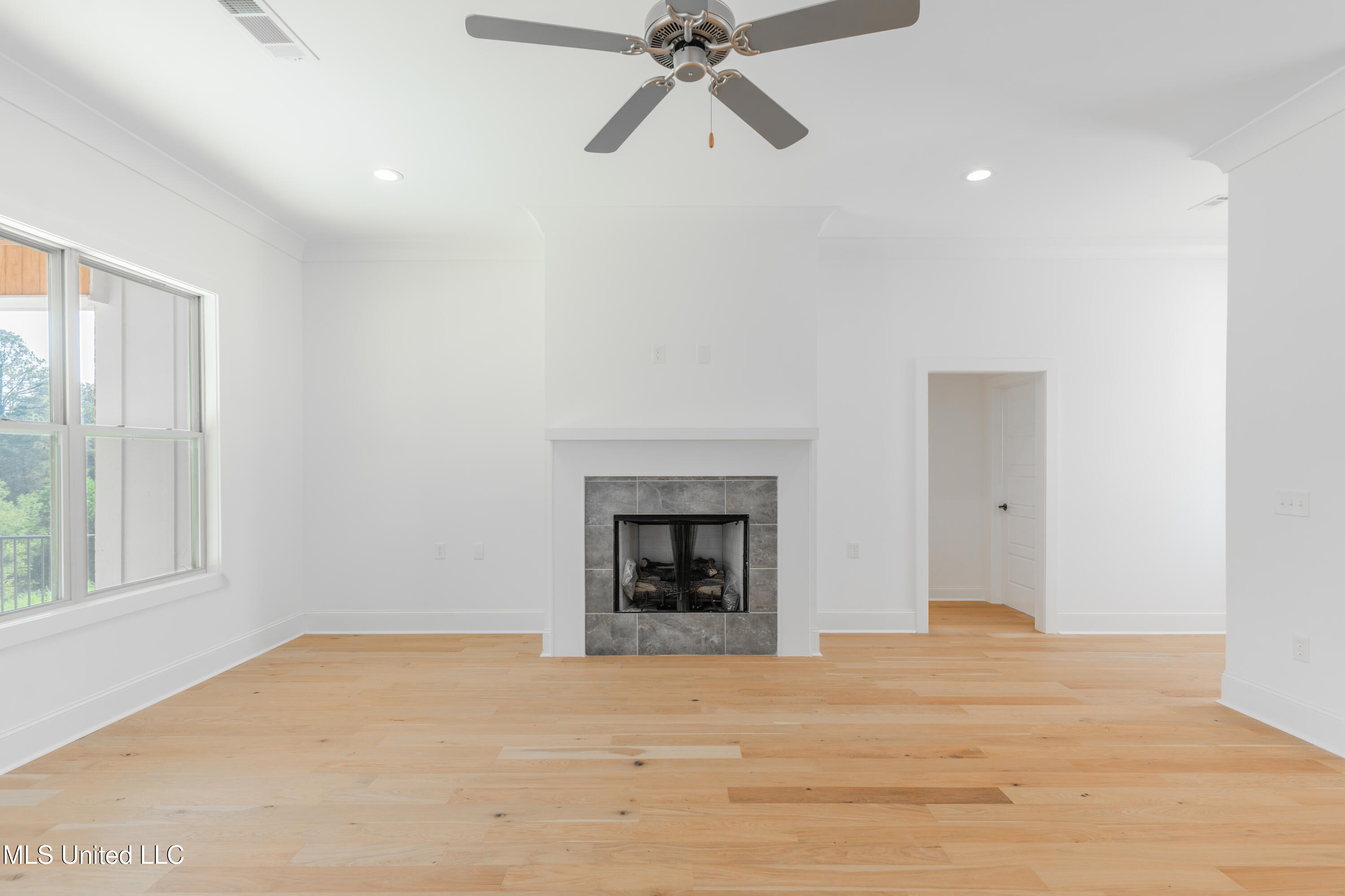 128 Catherine Boulevard Clinton, MS 39056 - Photo 13 of 80 13-LivingArea