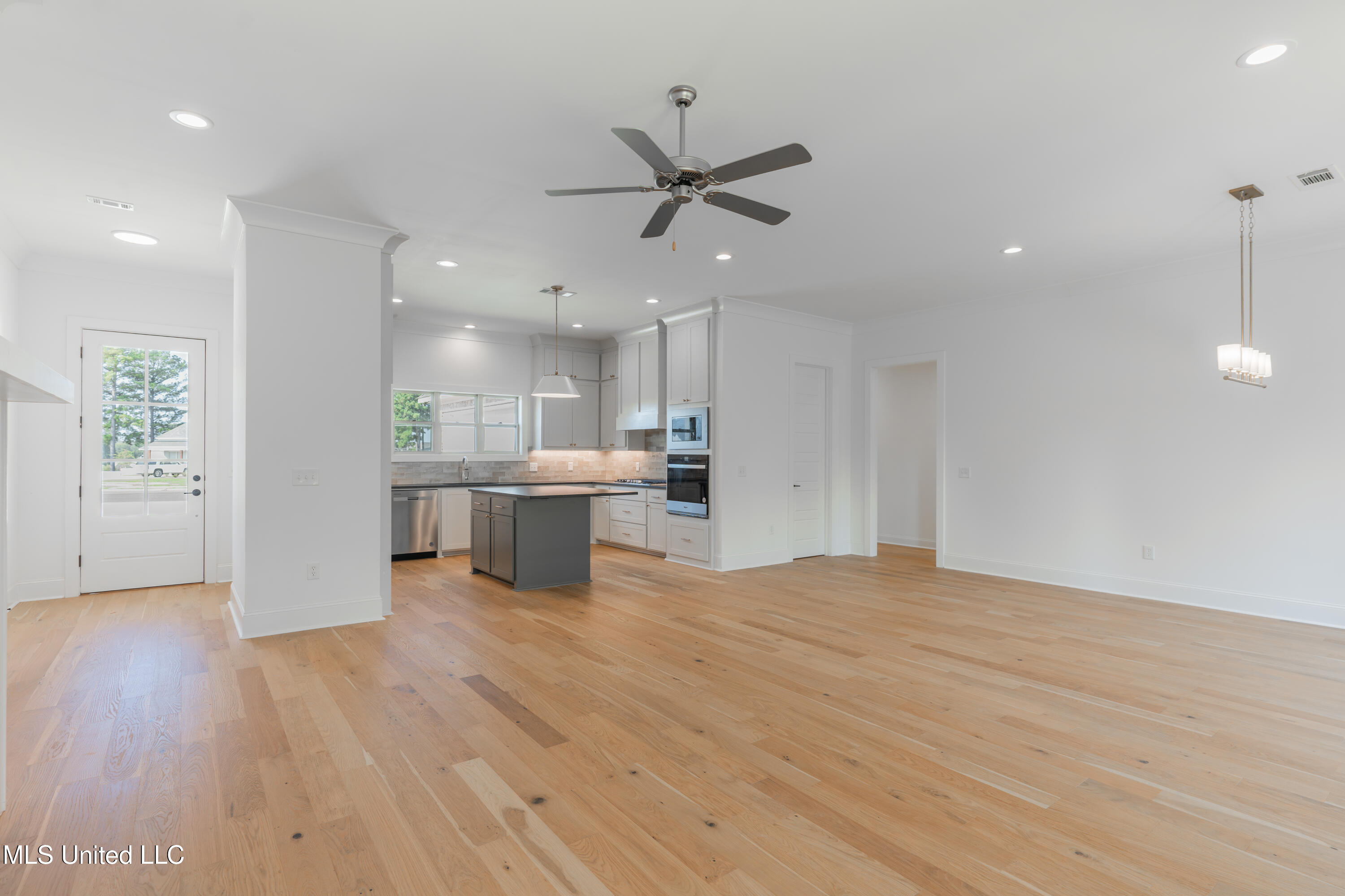 128 Catherine Boulevard Clinton, MS 39056 - Photo 15 of 80 15-LivingArea