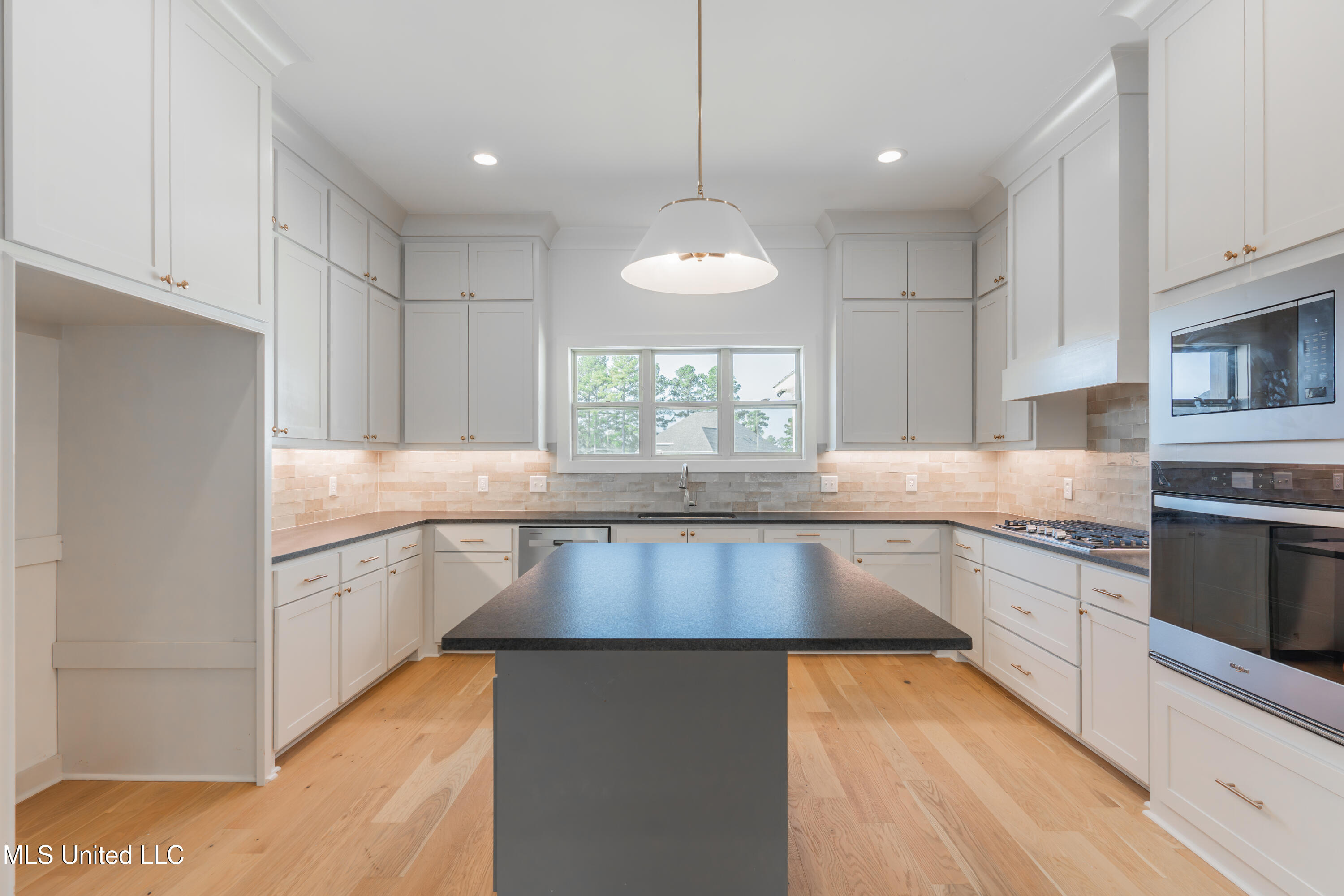 128 Catherine Boulevard Clinton, MS 39056 - Photo 16 of 80 16-Kitchen