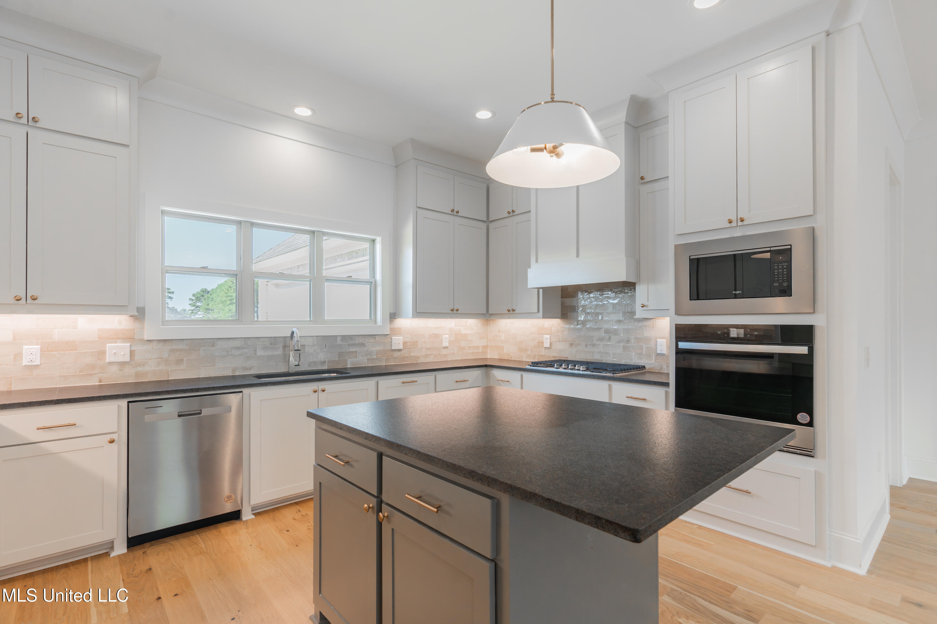 128 Catherine Boulevard Clinton, MS 39056 - Photo 24 of 80 24-Kitchen