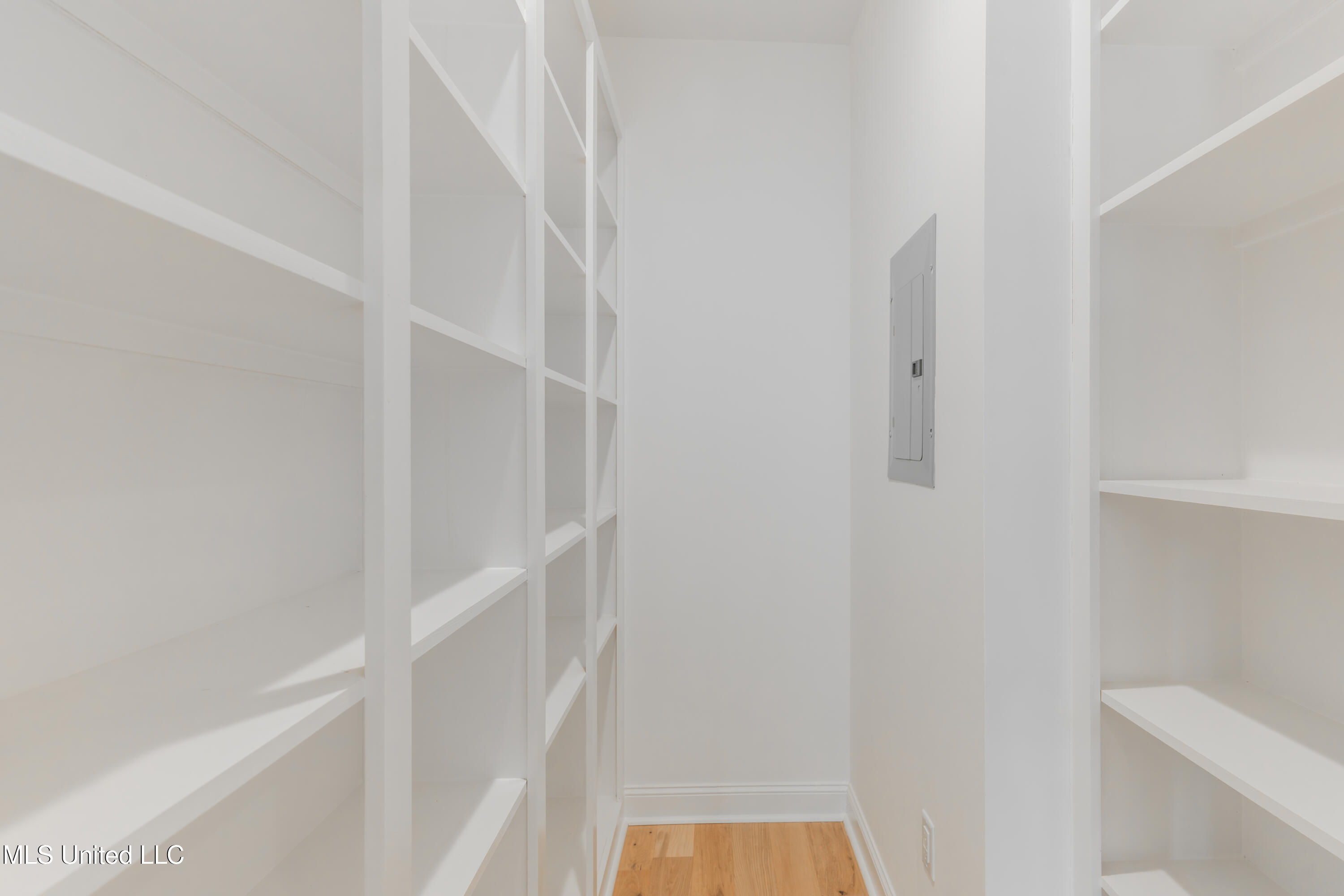 128 Catherine Boulevard Clinton, MS 39056 - Photo 33 of 80 33-Pantry