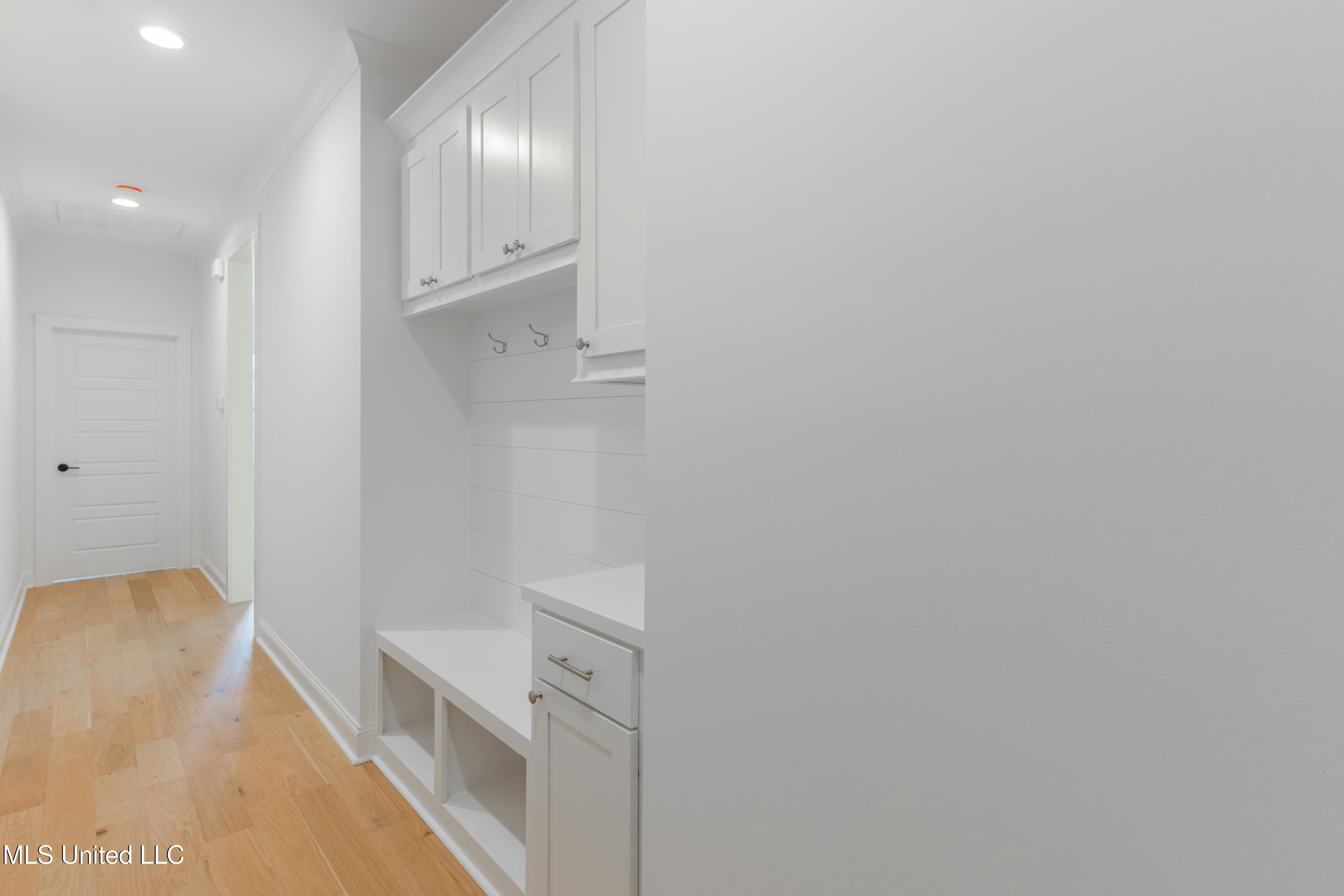 128 Catherine Boulevard Clinton, MS 39056 - Photo 35 of 80 35-GarageEntry