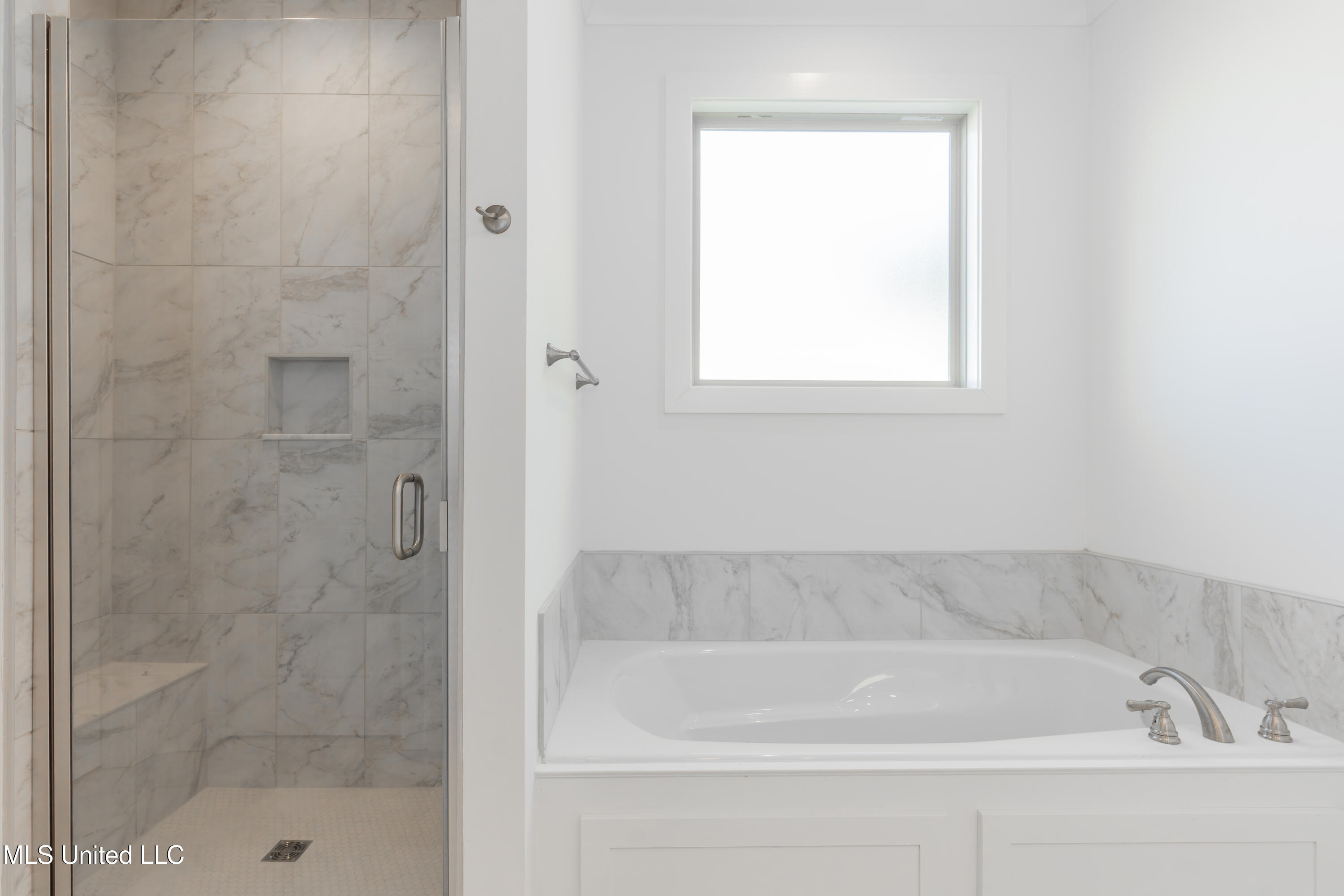 128 Catherine Boulevard Clinton, MS 39056 - Photo 46 of 80 46-PrimaryBathroom