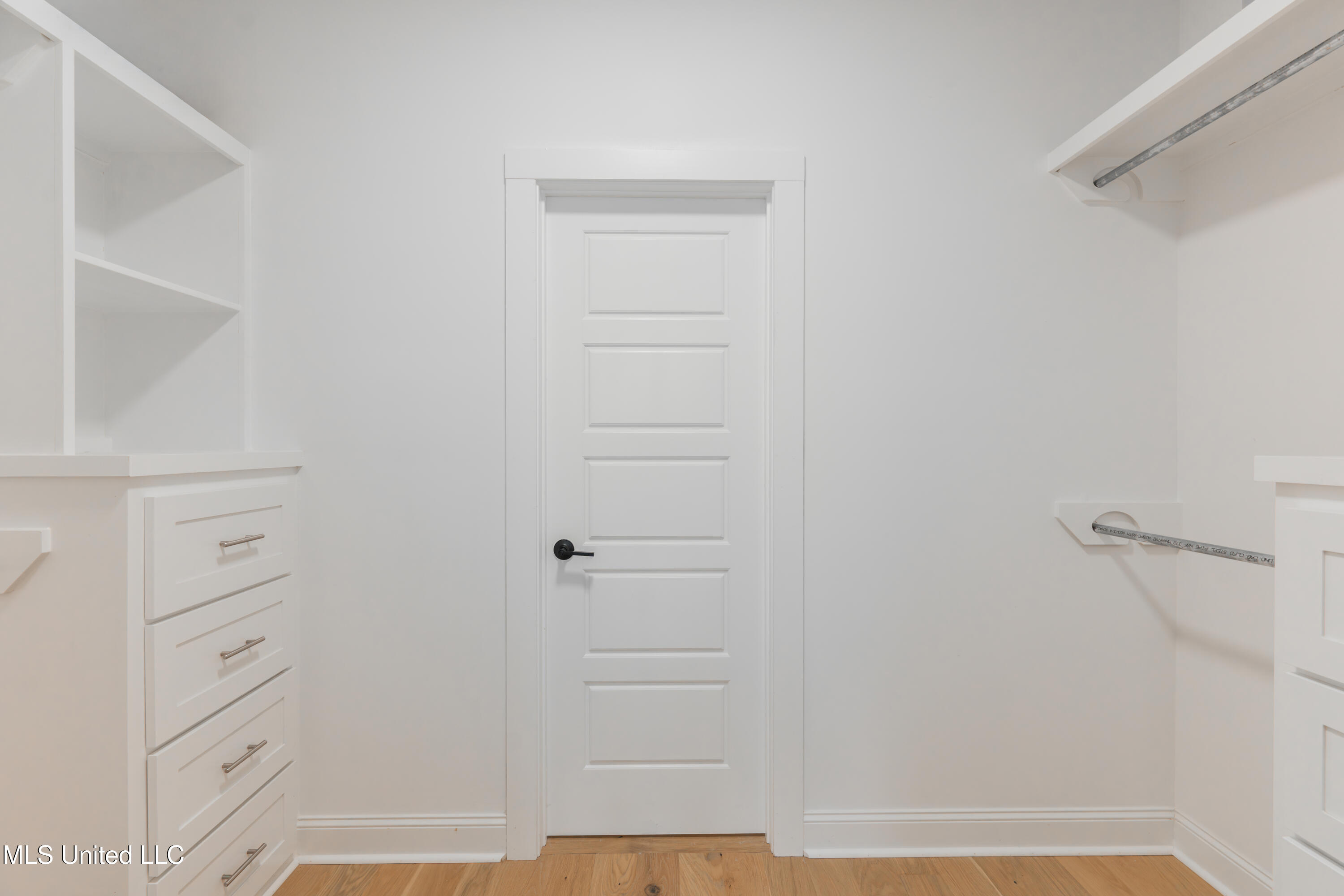 128 Catherine Boulevard Clinton, MS 39056 - Photo 47 of 80 47-PrimaryCloset